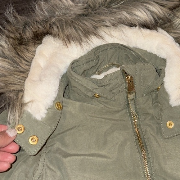 H&M Toddler Hooded Padded Parka w/Faux Fur Trim Size 3-4 Olive Green/Cream NWOT - Picture 8 of 13
